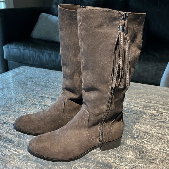 Steve Madden suede gray high boots - Picture 2 of 8